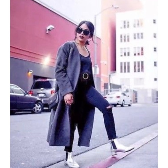 NEW Topshop Krazy Silver Snakeskin Chelsea Boot - Picture 5 of 14